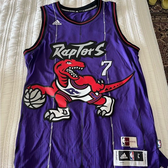 Three (3) jerseys, including a signed Kyle Lowry 90s Raptors jersey - Picture 2 of 7